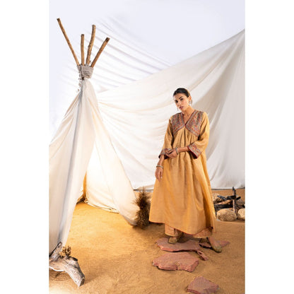 The White Tree Studio Beige Handloom Zari Embroidered Kurta with Pant & Inner (Set of 3)