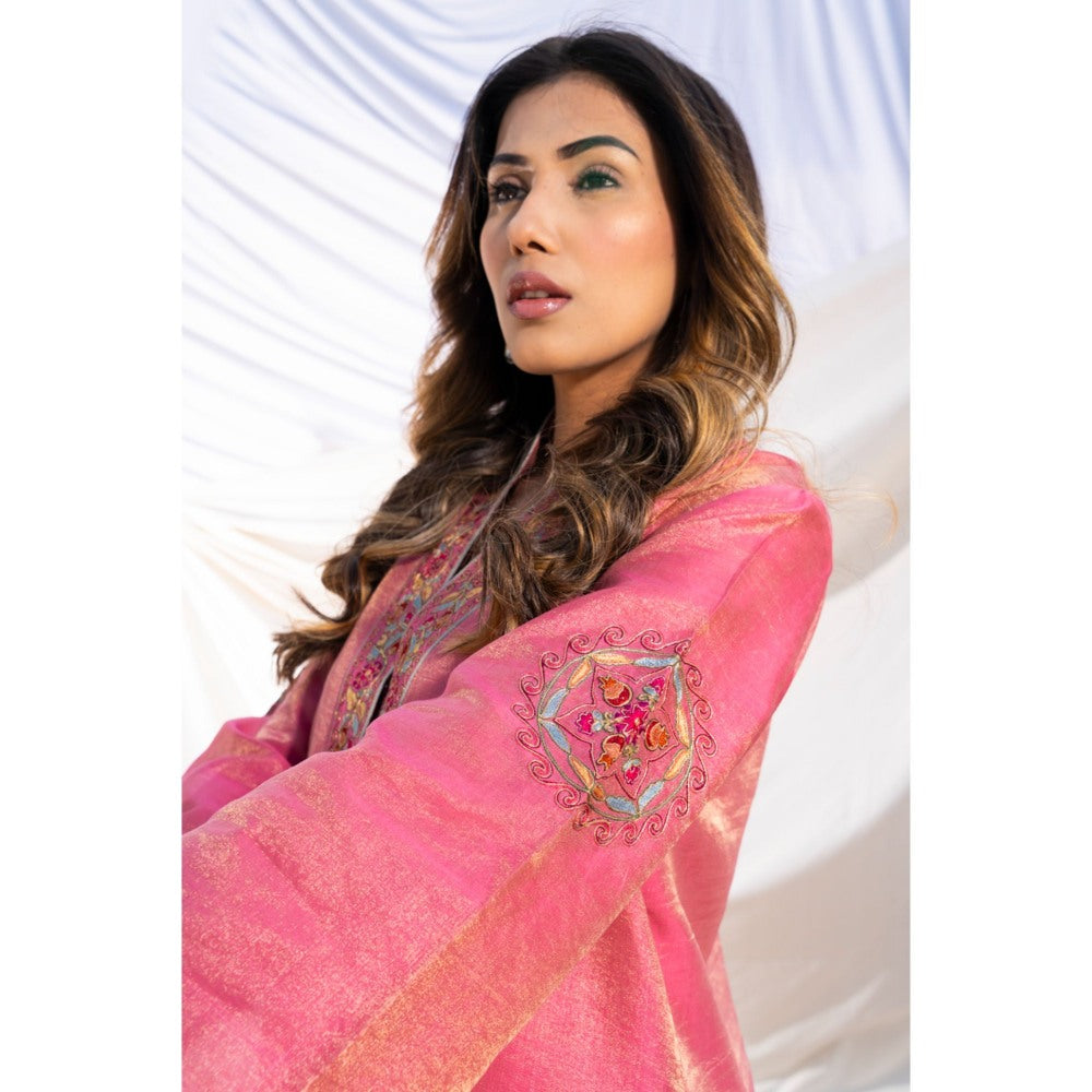 The White Tree Studio Pink Handloom Zari Embroidered Kurta with Pant & Inner (Set of 3)