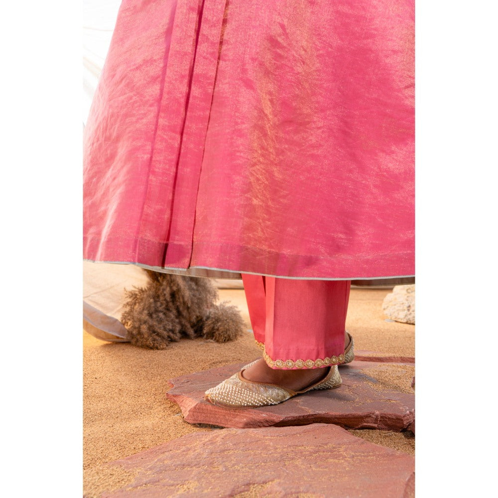 The White Tree Studio Pink Handloom Zari Embroidered Kurta with Pant & Inner (Set of 3)