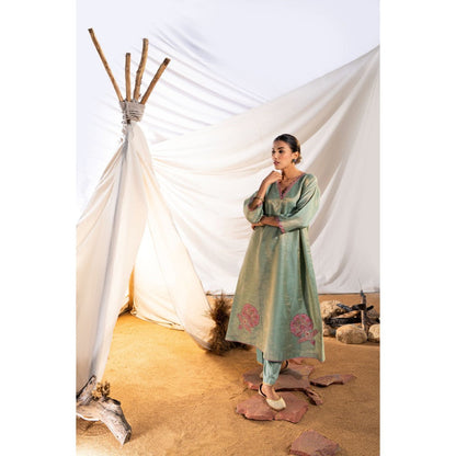 The White Tree Studio Green Handloom Zari Embroidered Kurta with Pant & Inner (Set of 3)