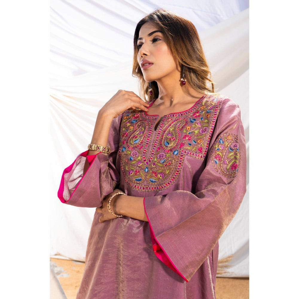 The White Tree Studio Mauve Handloom Zari Embroidered Kurta with Pant & Inner (Set of 3)