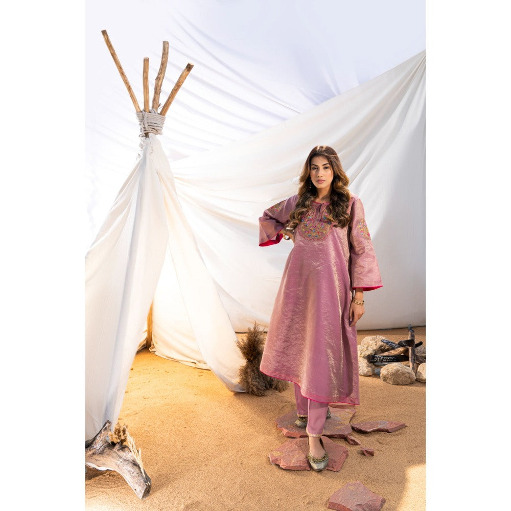 The White Tree Studio Mauve Handloom Zari Embroidered Kurta with Pant & Inner (Set of 3)