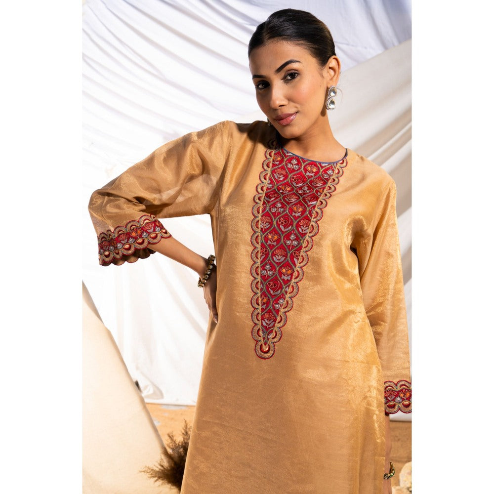 The White Tree Studio Beige Handloom Zari Embroidered Kurta with Pant & Inner (Set of 3)