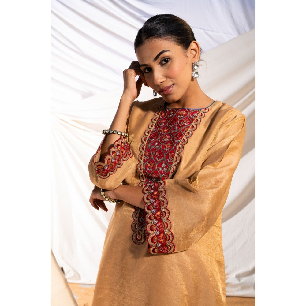 The White Tree Studio Beige Handloom Zari Embroidered Kurta with Pant & Inner (Set of 3)