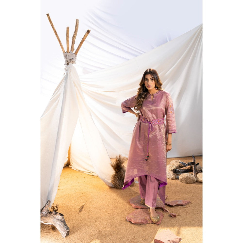 The White Tree Studio Mauve Handloom Zari Kurta, Pant, Inner & Embroidered Belt (Set of 4)