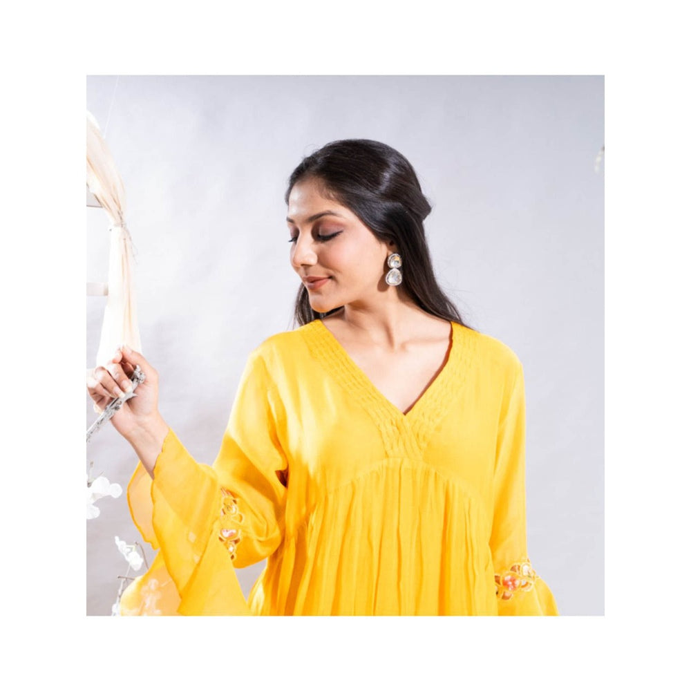 The White Tree Studio Aftab Gathers & Cutwork Organza Border Kurta with Pant & Inner (Set of 3)