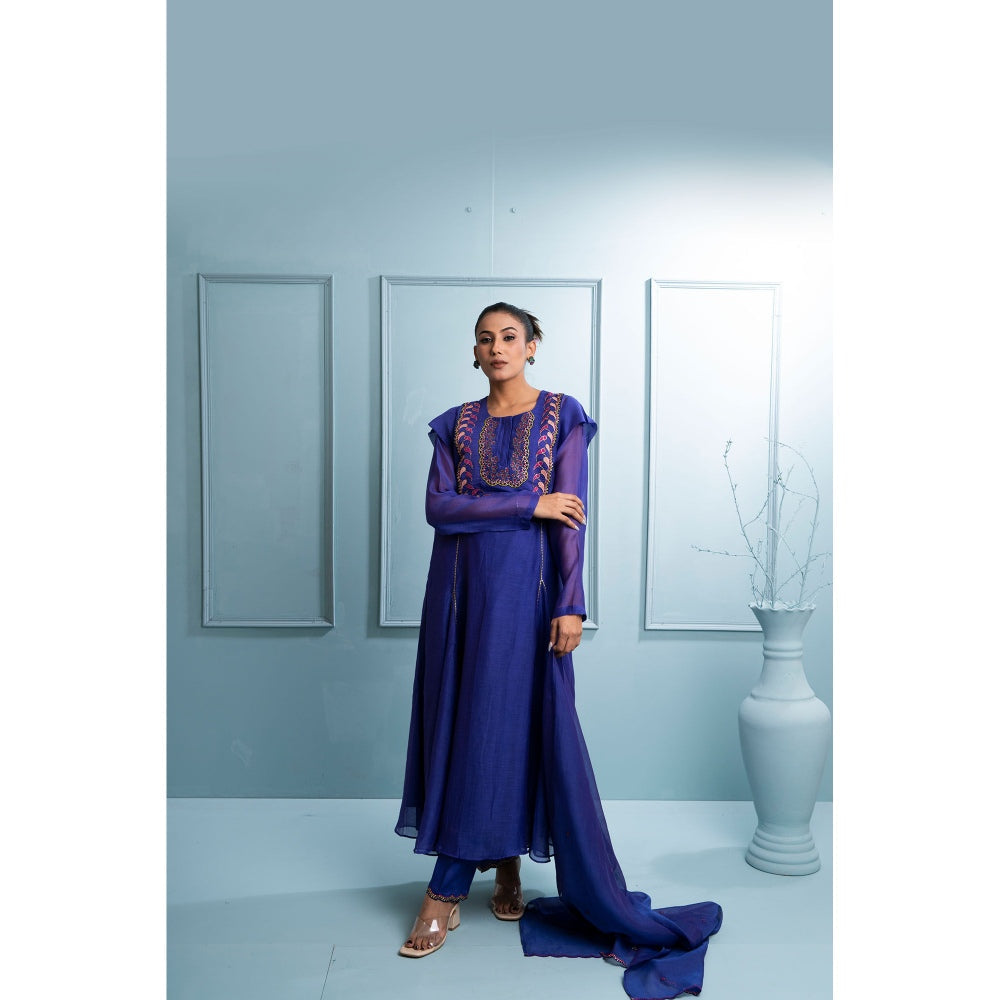 The White Tree Studio Blue Kalidas Kurta with Inner, Pant and Dupatta (Set of 4)