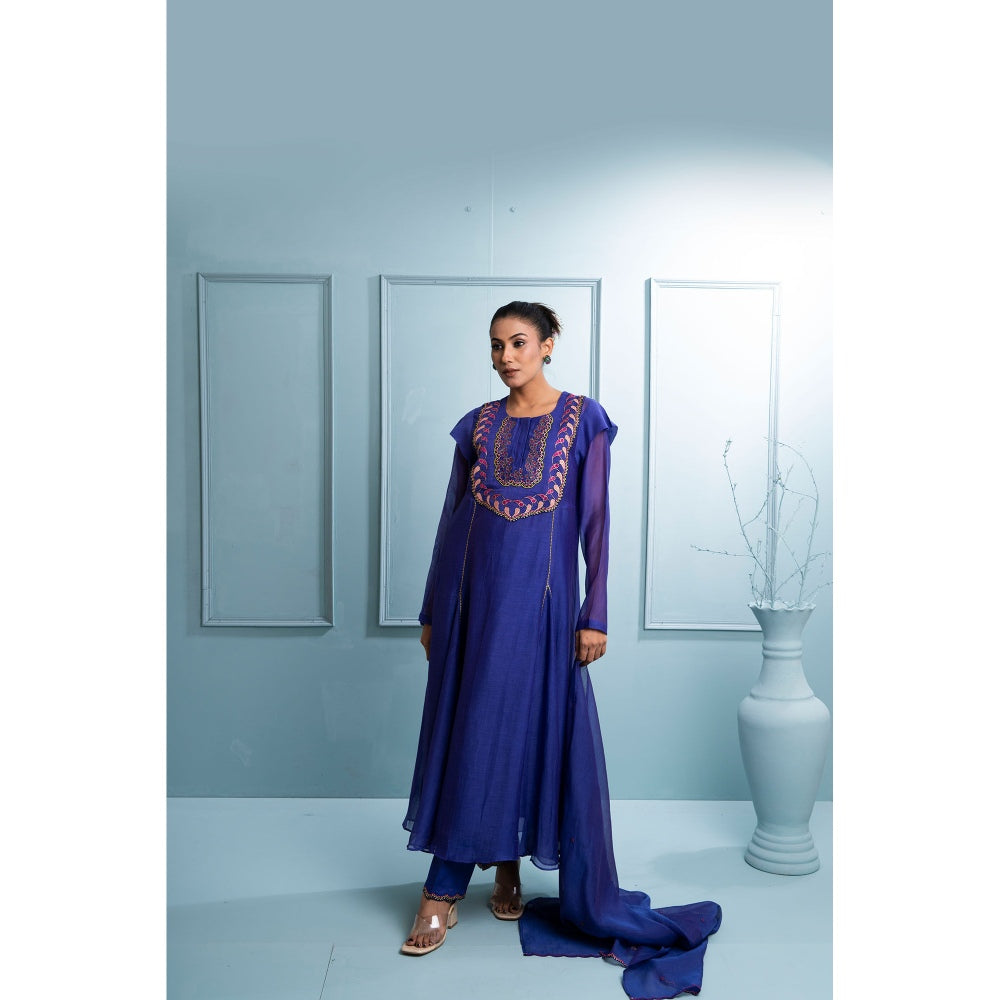 The White Tree Studio Blue Kalidas Kurta with Inner, Pant and Dupatta (Set of 4)