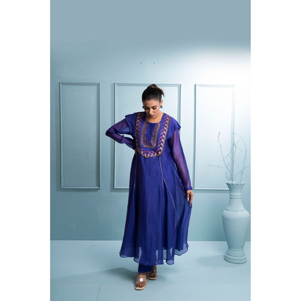 The White Tree Studio Blue Kalidas Kurta with Inner, Pant and Dupatta (Set of 4)