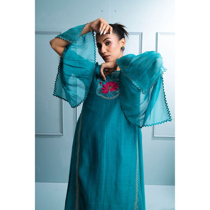 The White Tree Studio Teal Blue Kurta with Inner, Pant and Dupatta (Set of 4)