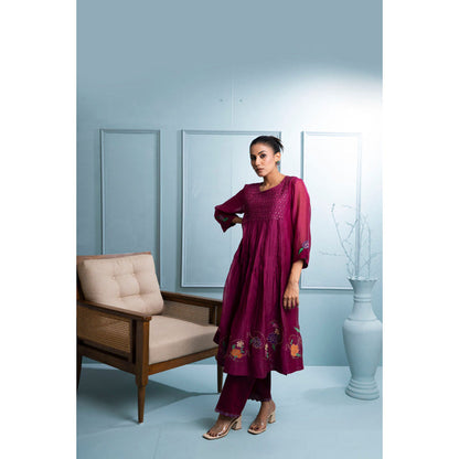 The White Tree Studio Burgundy Chanderi Kurta with Pant and Dupatta