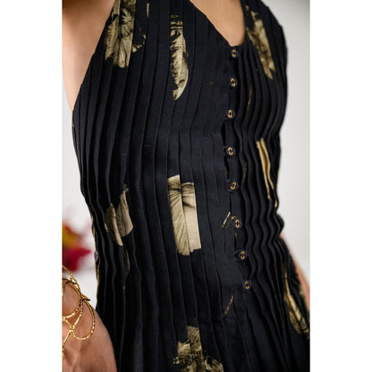 The Dramebaaz Company Shadow Queen Printed Top and Pant (Set of 2)