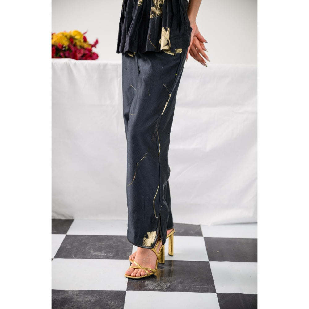 The Dramebaaz Company Shadow Queen Printed Top and Pant (Set of 2)