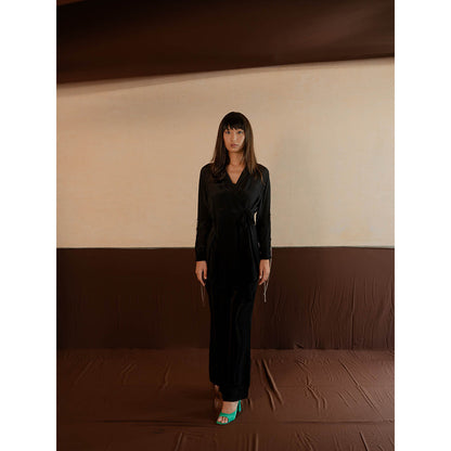 The Burnt Toast Black Criss Cross Sleeve Top