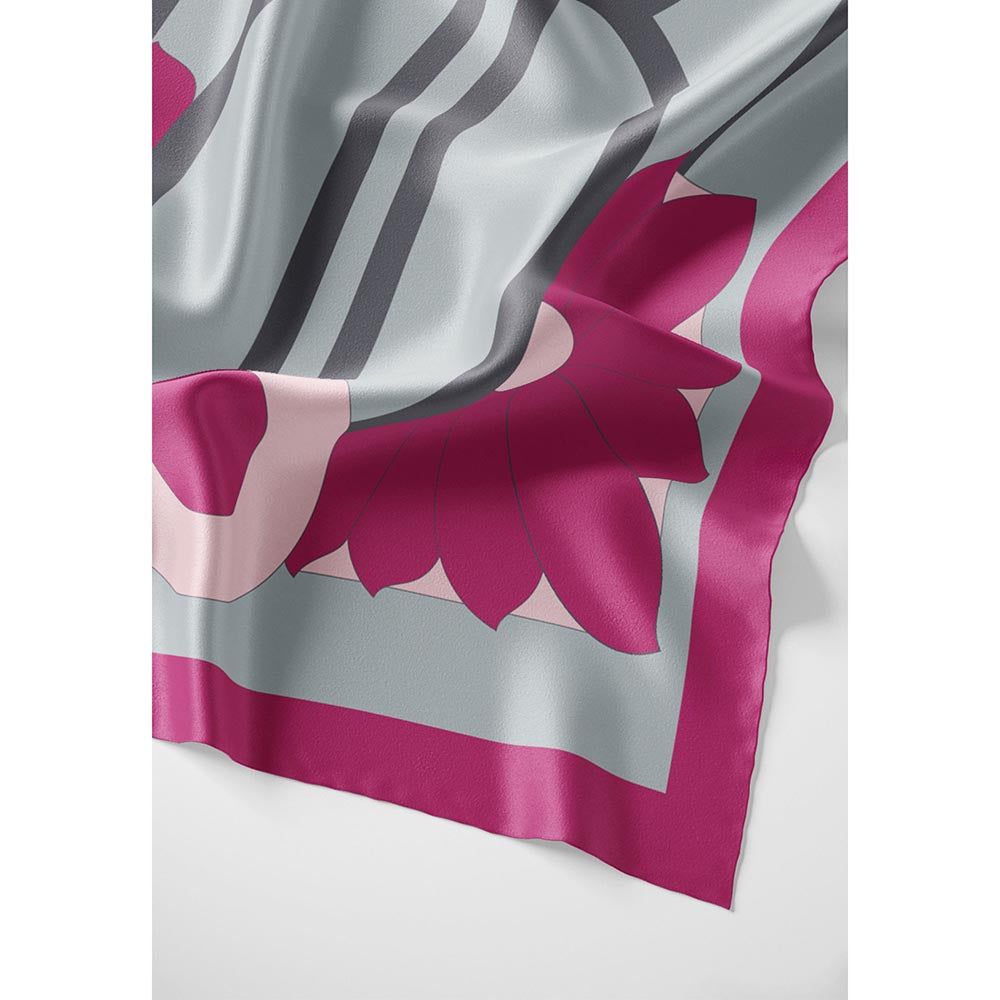 Thee Modern Roots Women Flowing Form Silk Stole Green