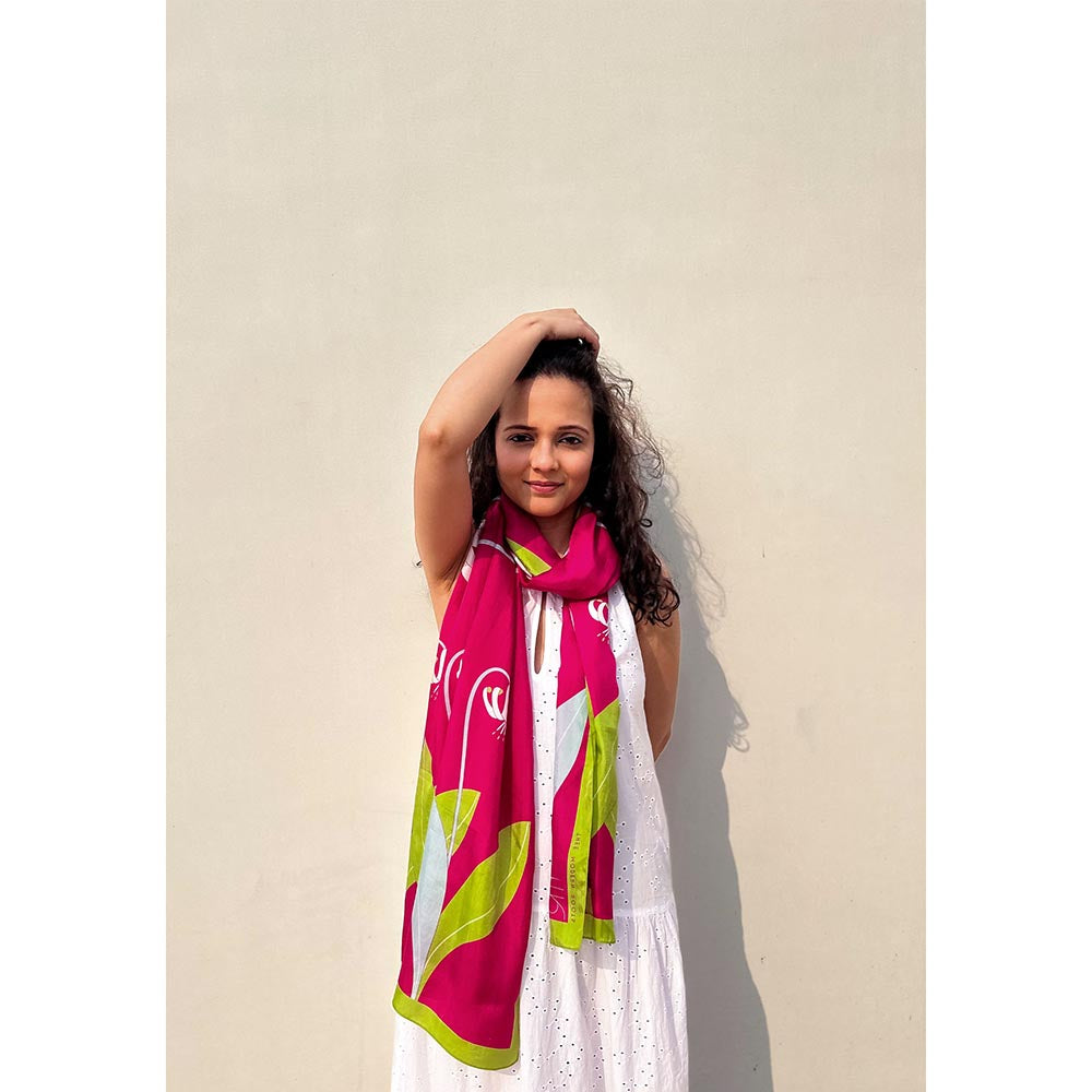 Thee Modern Roots Women Magic of Paradise Silk Stole Pink