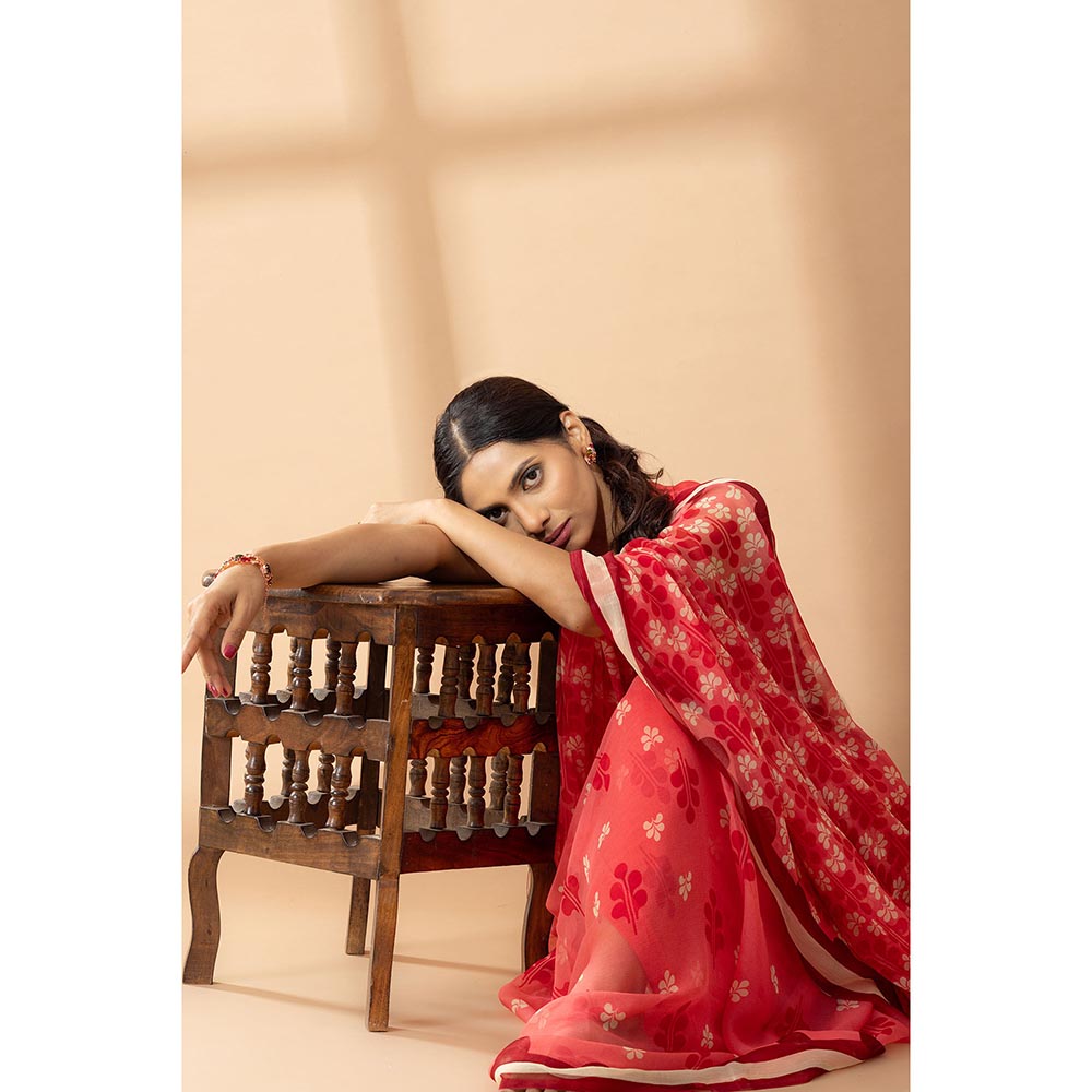 Thee Modern Roots Watermelon Red Petal Shower Printed Chiffon Saree with Unstitched Blouse