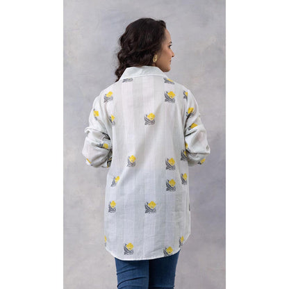 Thee Modern Roots Light Grey Floral Stripe Cotton Mul Printed Shirt