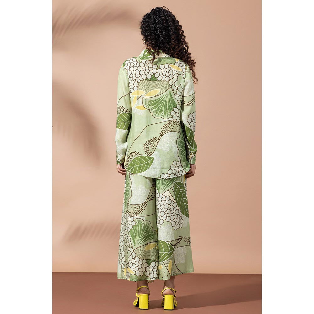 Thee Modern Roots Green Blossom Shirt