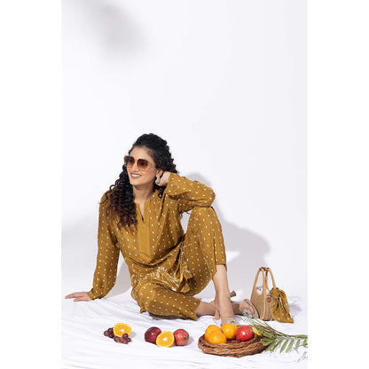 Thee Modern Roots Brown Earthy Bloom Floral Print Co-Ord (Set of 2)