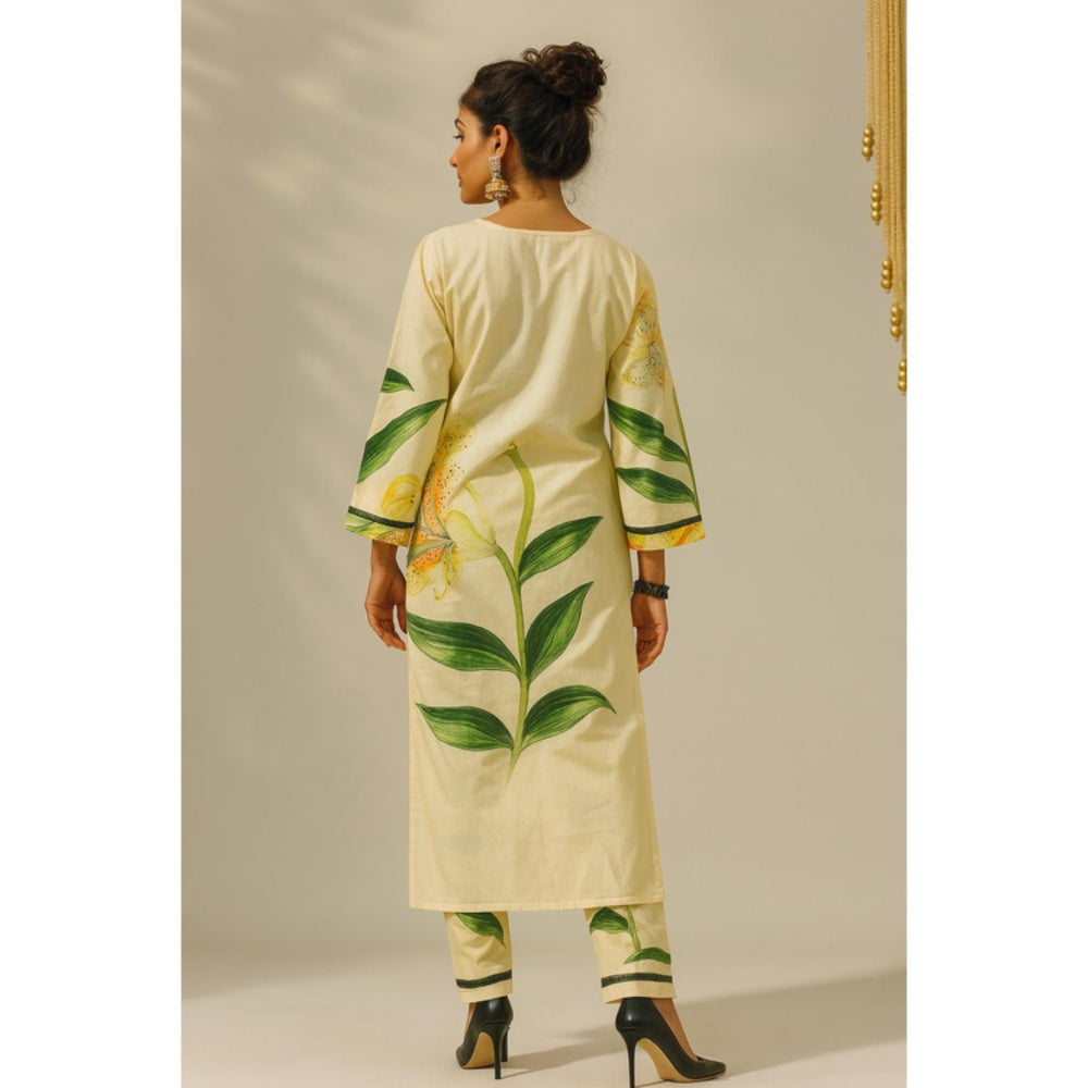 Thee Modern Roots Women'S Cream Cotton Floral V-Neck Kurta with Pant