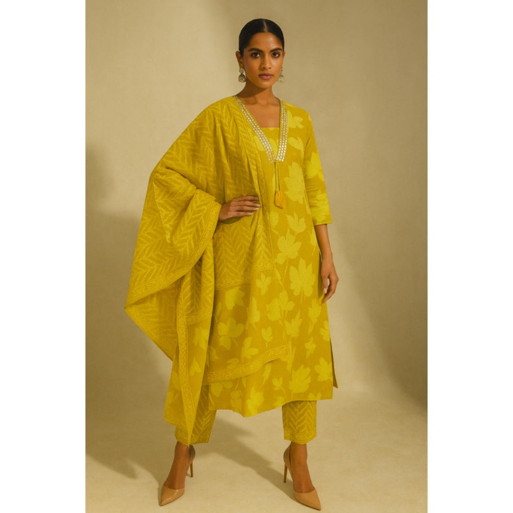 Thee Modern Roots Women'S Mustard Cotton Floral V-Neck Kurta with Pant and Dupatta