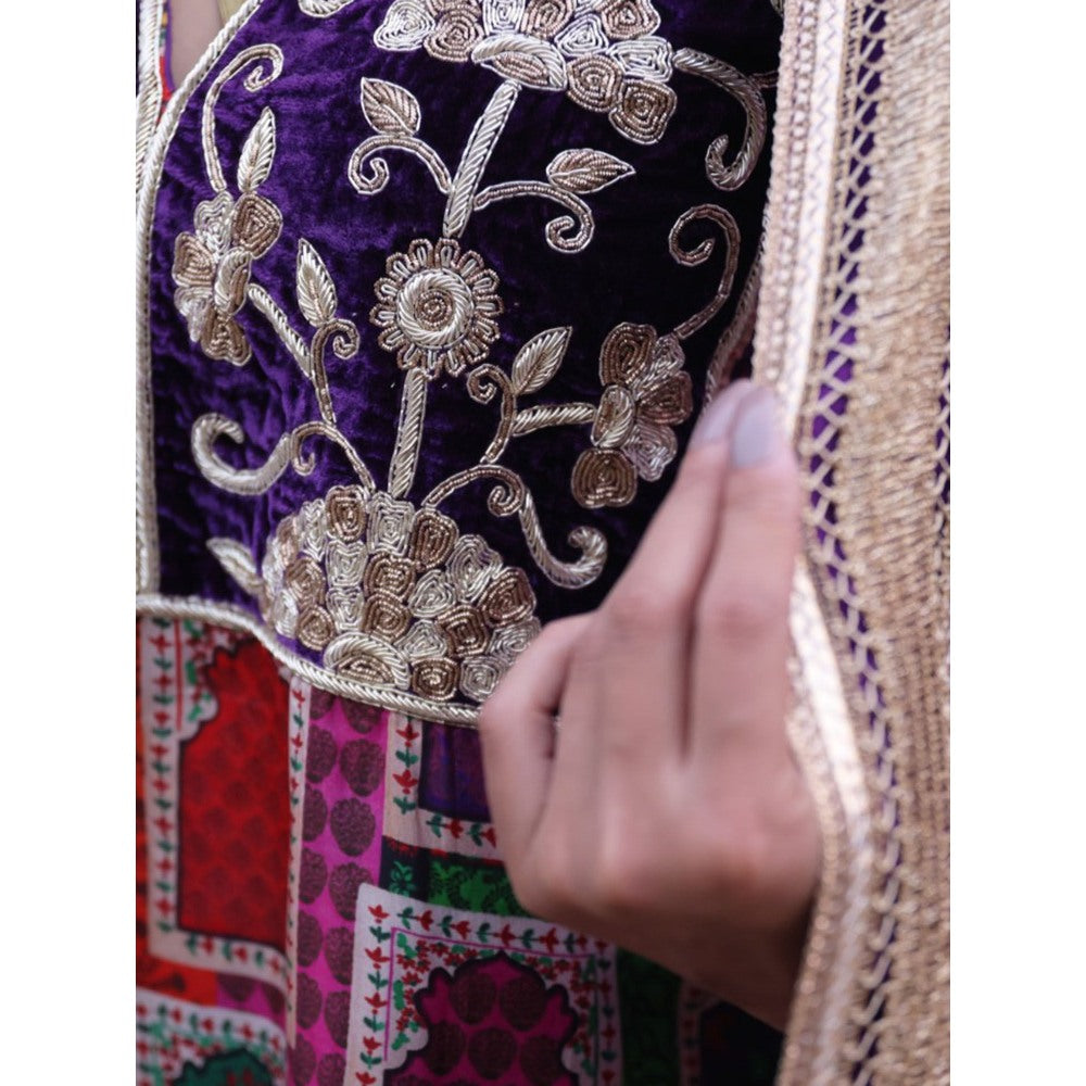 THETAA Purple Hand-Embroidered Jharoka Print Kurta with Pant and Dupatta (Set of 3)