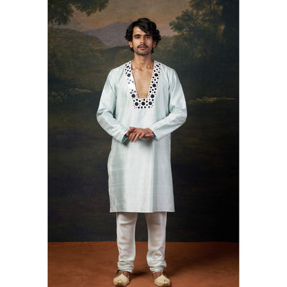 THETAA Men Blue Embellished Mirror Work Kurta with Churidar