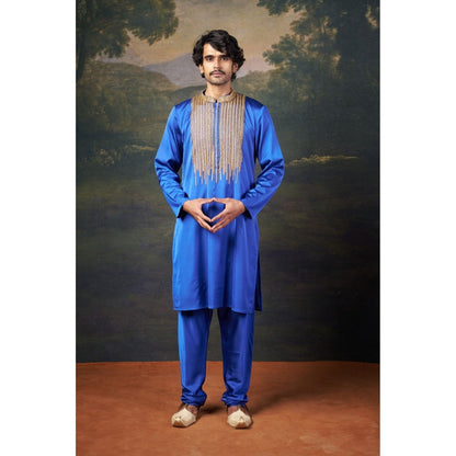 THETAA Men Royal Blue Antique Hand-Embroidered Kurta with Churidar