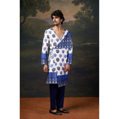 THETAA Men White Printed Kurta with Pyjama