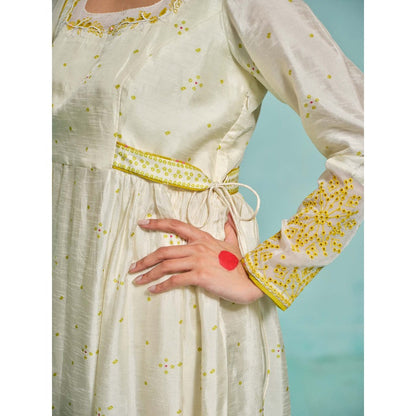 The Clothing Therapy Ivory Square Neck Kurta with Pant and Dupatta (Set of 3)