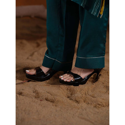 The Clothing Therapy Teal V-Neck Kaftan with Pant (Set of 2)