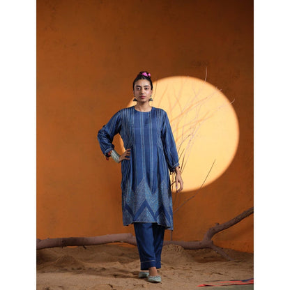 The Clothing Therapy Blue Kurta with Pant (Set of 2)