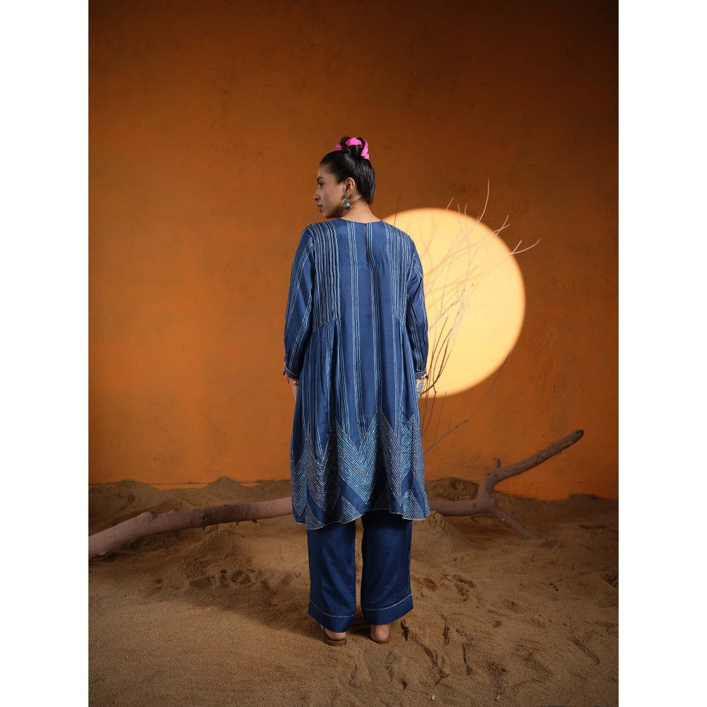 The Clothing Therapy Blue Kurta with Pant (Set of 2)