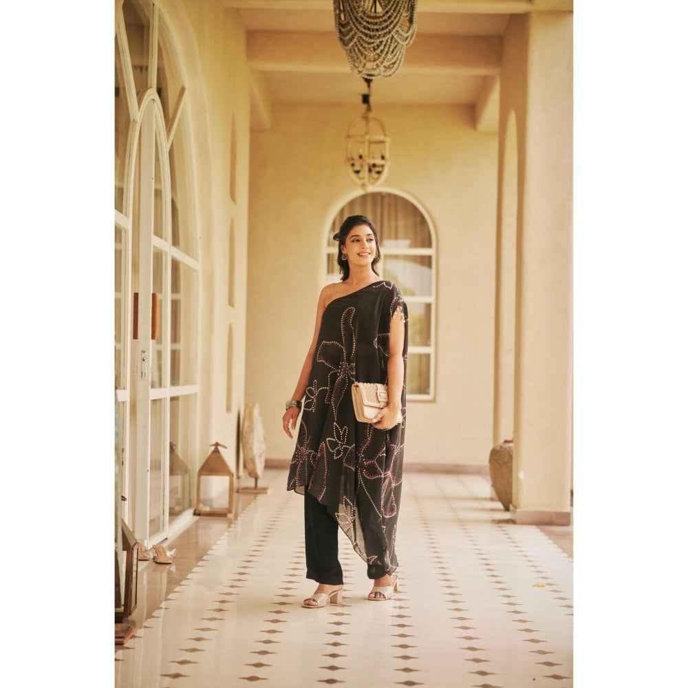 The Clothing Therapy Black One Shoulder Kurta with Bustier and Pant