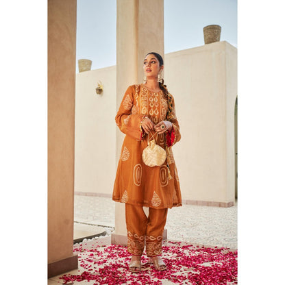 The Clothing Therapy Orange Round Yoke Circular Cut Kurta with Pant