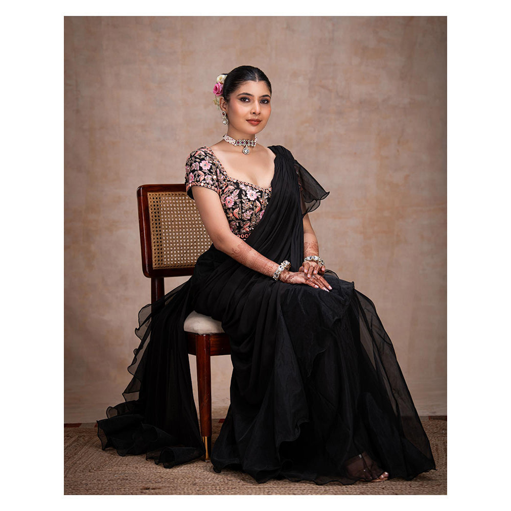 THE FRONT ROW COUTURE BY SEEMA KASHYAP Pre-Draped Black Saree with Stitched Blouse
