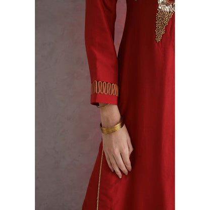 THE SILK LOVE Red Kurta With Pant And Dupatta