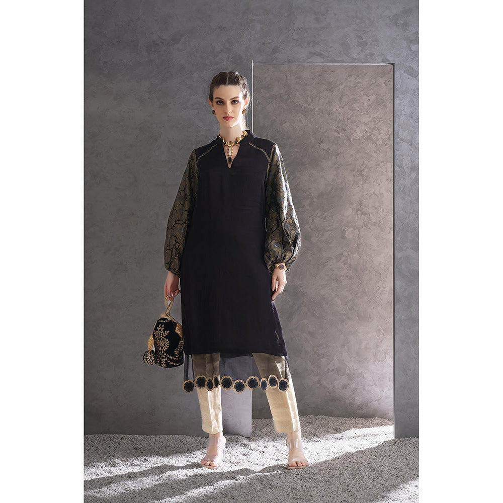 THE SILK LOVE Marvelous Bloom Black Kurta With Pant