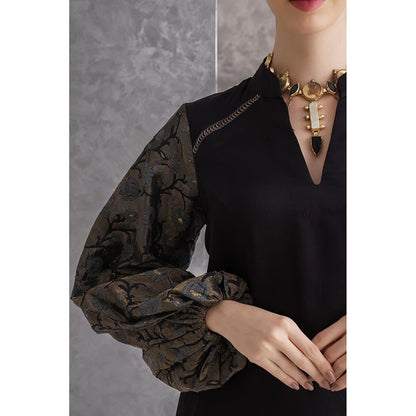 THE SILK LOVE Marvelous Bloom Black Kurta With Pant