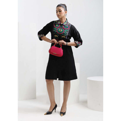 THE SILK LOVE Kohl Black Yoke Dress