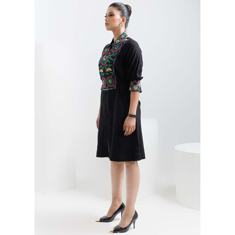 THE SILK LOVE Kohl Black Yoke Dress