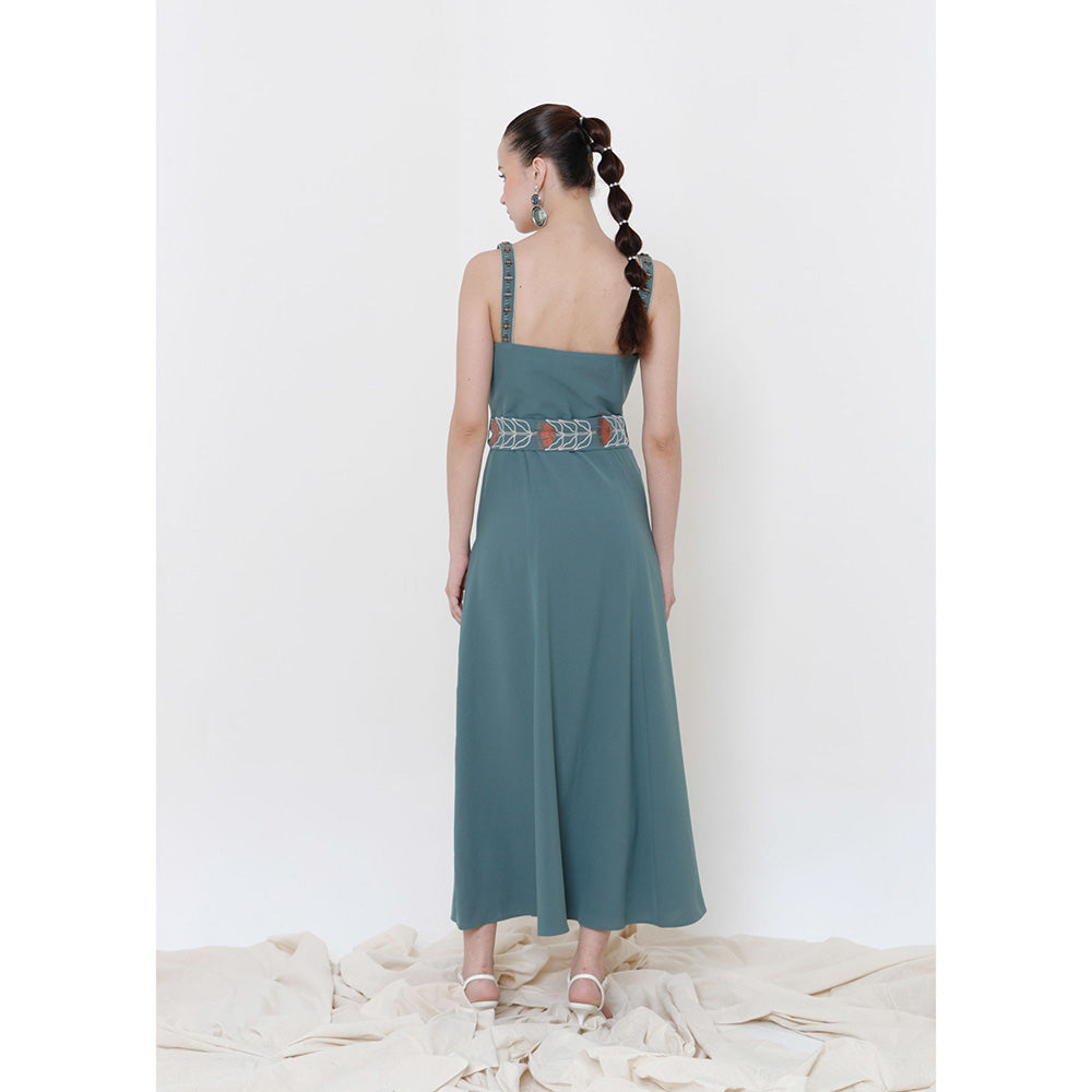THE SILK LOVE Forest Green Sweet Knot Dress with Belt
