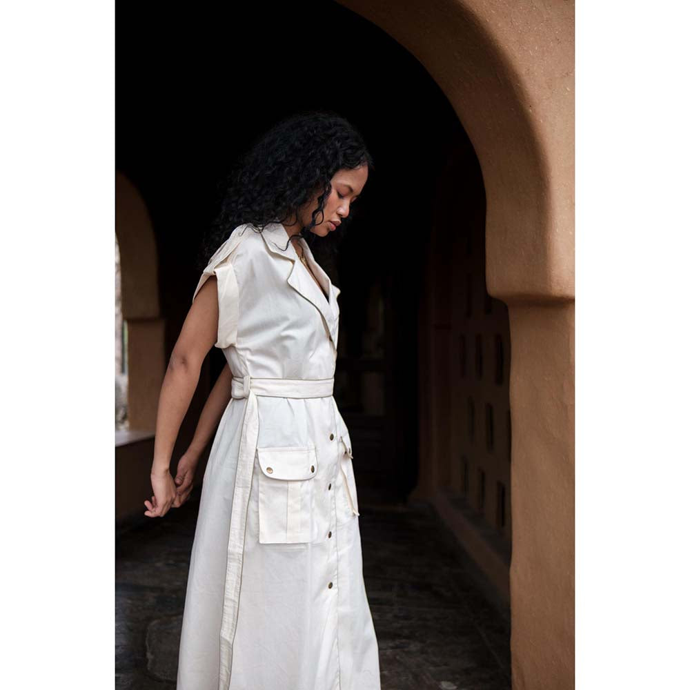 The Terra tribe Off White Harajuku Trench Coat Dress with Belt (Set of 2)