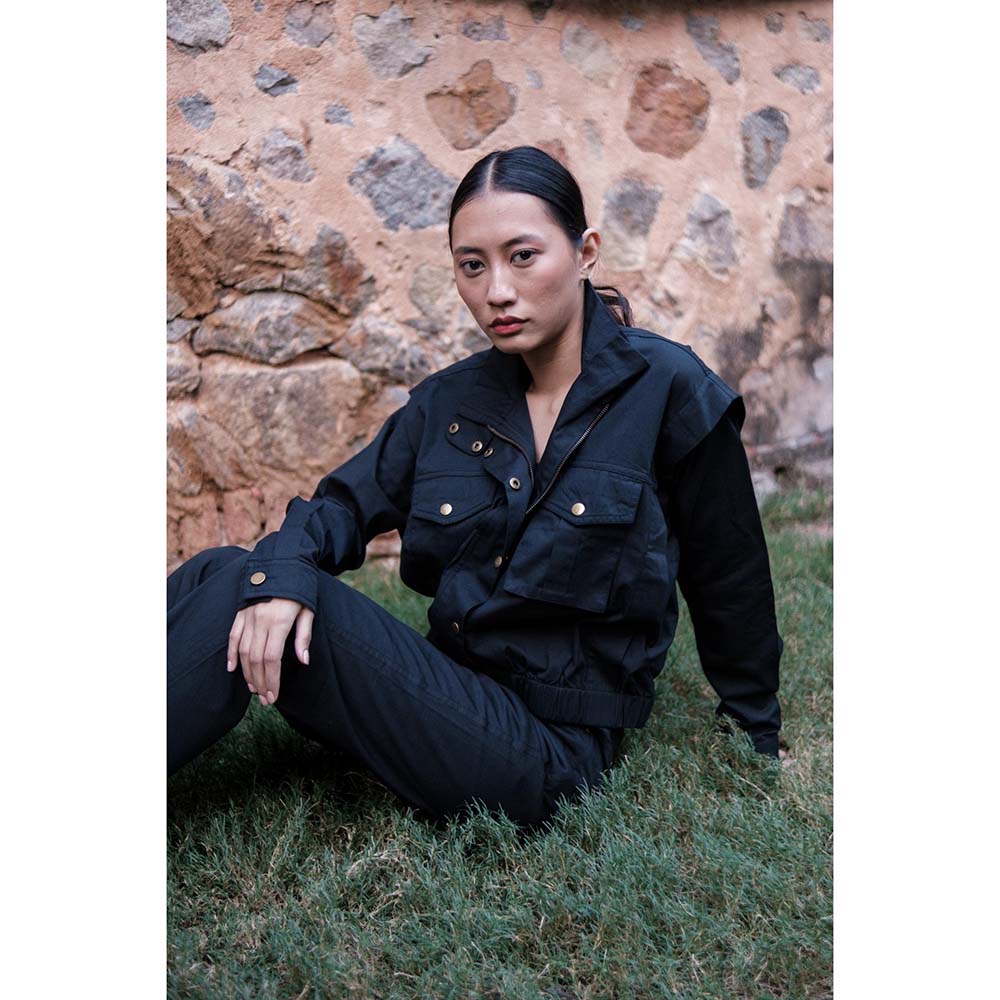 The Terra tribe Black Sheldon Cropped Jacket