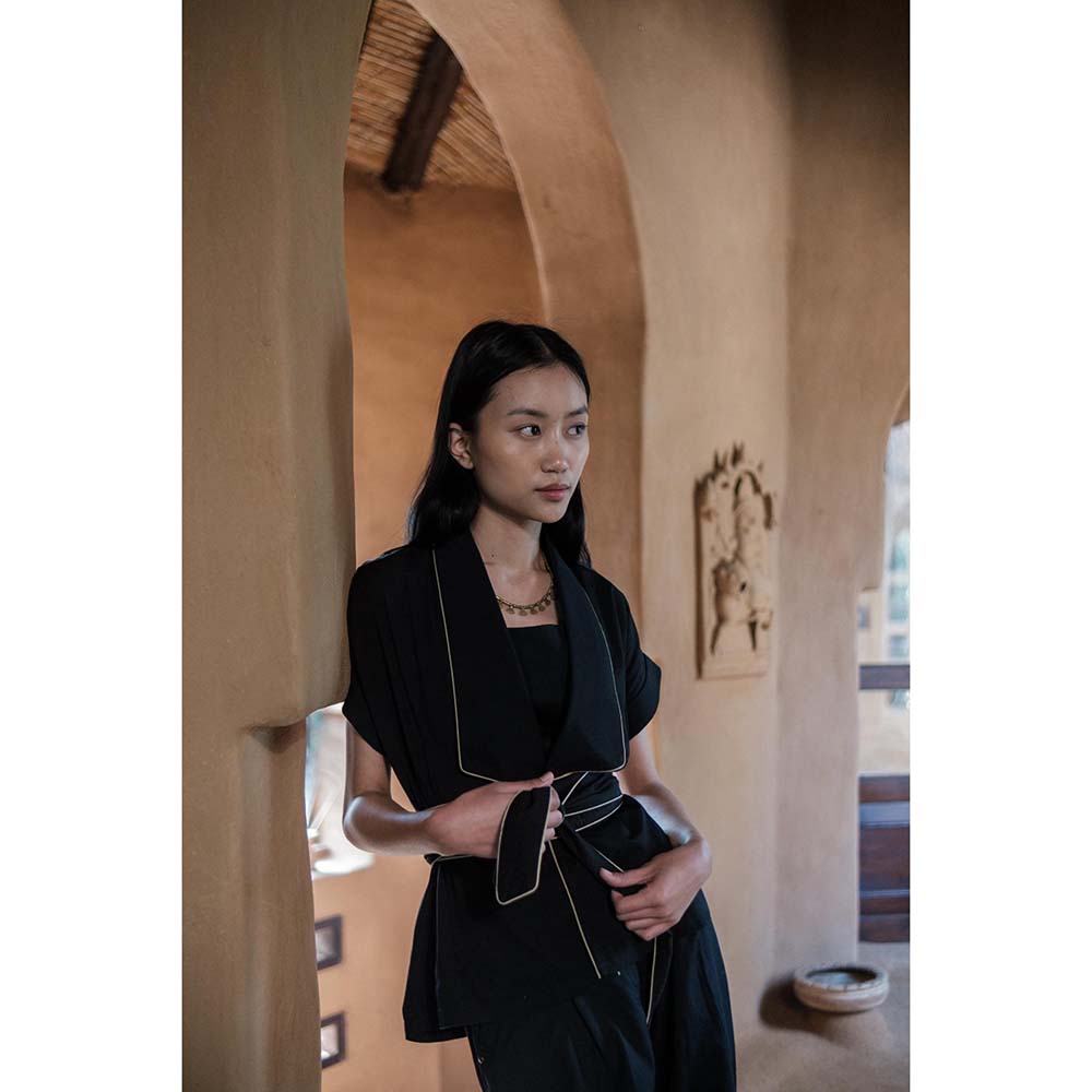 The Terra tribe Black Berlin Shawl Collar Jacket with Belt (Set of 2)