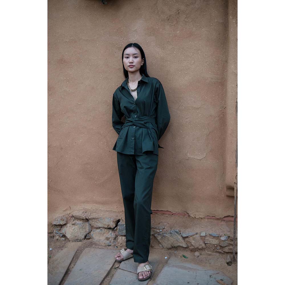 The Terra tribe Olive Nara Front Knot Shirt