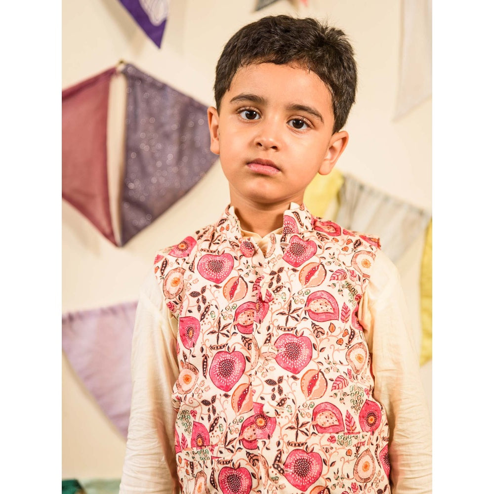 Tilsim by Sagarika Mehrotra Anar Ratna Printed Jacket with Kurta and Pyjama (Set of 3)