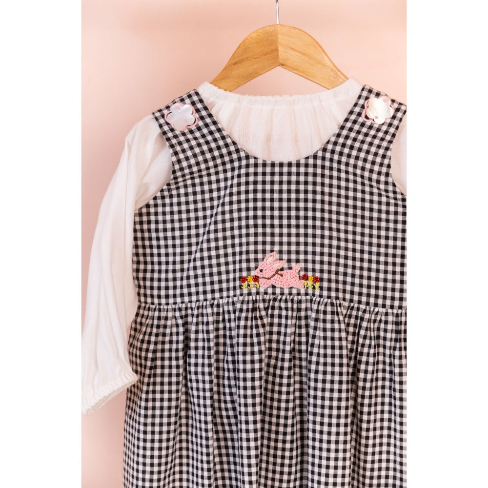 Tilsim by Sagarika Mehrotra Black Hopping Fur Dress with Top