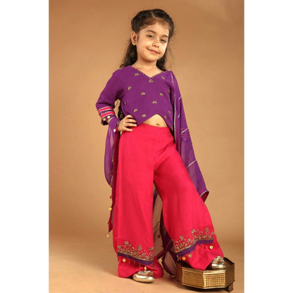 Tilsim by Sagarika Mehrotra Gulbahar Top With Pant And Dupatta